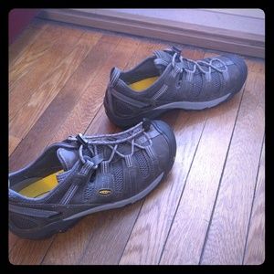 Men's Keen Utility steel toe shoes